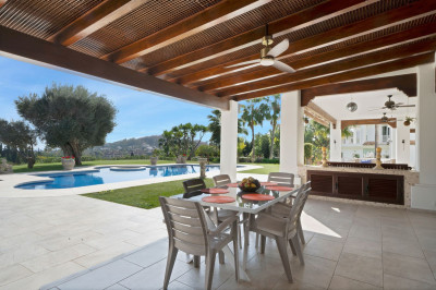 7 Bedroom Detached Villa in Nueva Andalucía - Image 3