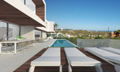 4 Bedroom Detached Villa in Los Flamingos - Image 1