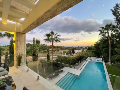 5 Bedroom Detached Villa in Benahavís - Image 2