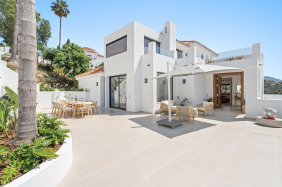 5 Bedroom Detached Villa in Nueva Andalucía