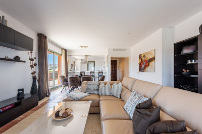 3 Bedroom Penthouse in Atalaya - Image 5