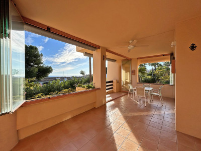 2 Bedroom Middle Floor Apartment in The Golden Mile - Image 2