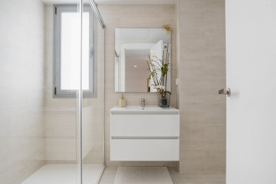 2 Bedroom Penthouse in Selwo - Image 4