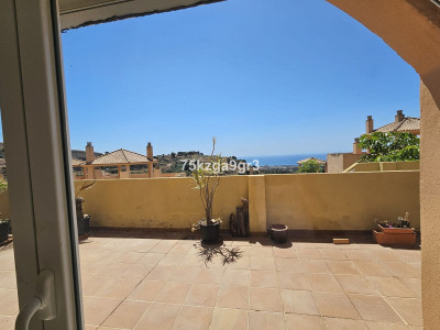 2 Bedroom Ground Floor Apartment in Calahonda - Image 3
