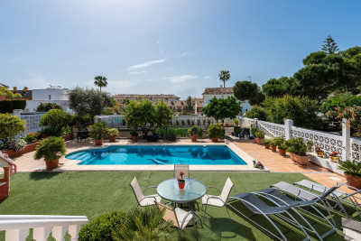 6 Bedroom Detached Villa in San Pedro de Alcántara - Image 5