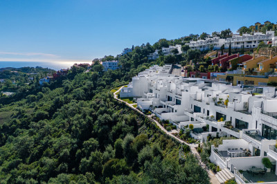 3 Bedroom Townhouse in Marbella - Image 5