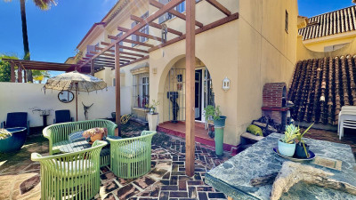 4 Bedroom Townhouse in Puerto Banús - Image 1