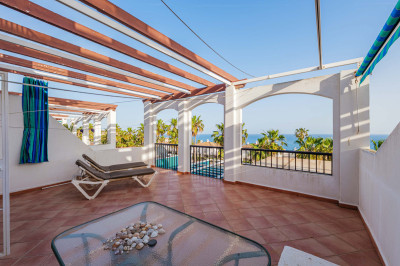 2 Bedroom Middle Floor Apartment in La Cala de Mijas