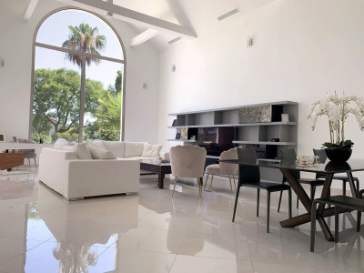5 Bedroom Detached Villa in Sotogrande - Image 4