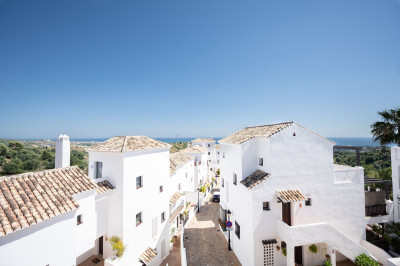3 Bedroom Penthouse in Altos de los Monteros - Image 4