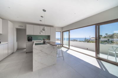 5 Bedroom Detached Villa in Benalmadena - Image 5