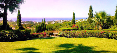 6 Bedroom Detached Villa in Elviria - Image 5