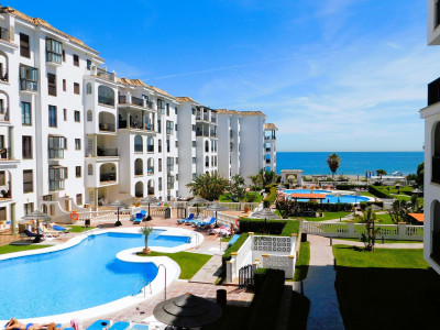 2 Bedroom Ground Floor Apartment in La Duquesa