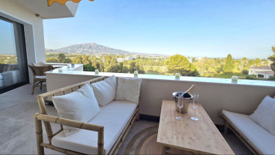 1 Bedroom Middle Floor Apartment in Atalaya - Image 1