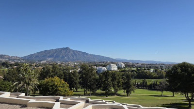1 Bedroom Middle Floor Apartment in Atalaya - Image 2