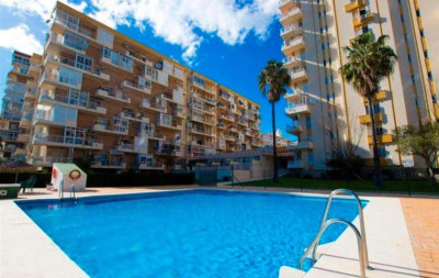 1 Bedroom Middle Floor Apartment in Benalmadena Costa - Image 1