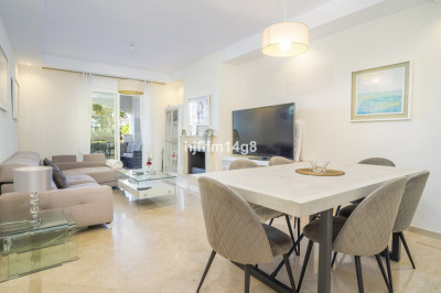 2 Bedroom Ground Floor Apartment in Nueva Andalucía - Image 4