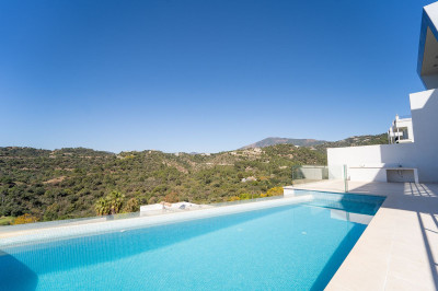 6 Bedroom Detached Villa in Los Arqueros