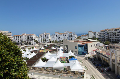 4 Bedroom Penthouse in Puerto Banús - Image 1