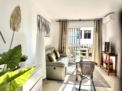 2 Bedroom Ground Floor Apartment in Calahonda - Image 4