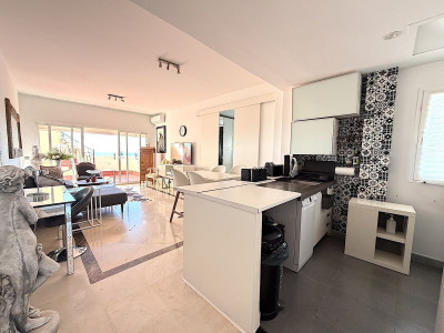 2 Bedroom Top Floor Apartment in Bel Air - Image 3