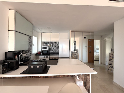 2 Bedroom Top Floor Apartment in Bel Air - Image 5