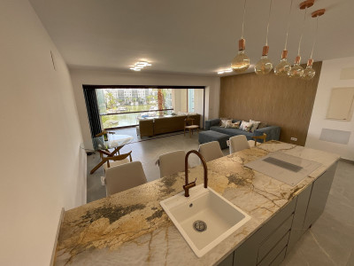 2 Bedroom Middle Floor Apartment in Sotogrande - Image 5