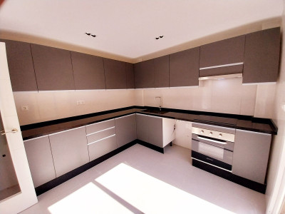 4 Bedroom Townhouse in Calahonda - Image 4