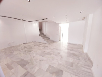 4 Bedroom Townhouse in Calahonda - Image 5