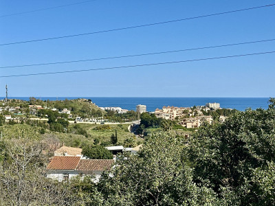 3 Bedroom Detached Villa in Benalmadena - Image 2