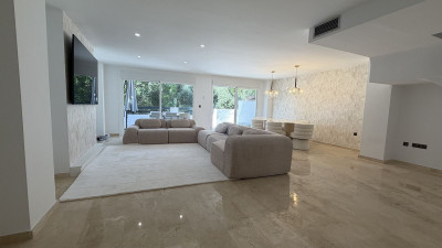 3 Bedroom Duplex in Guadalmina Alta - Image 3