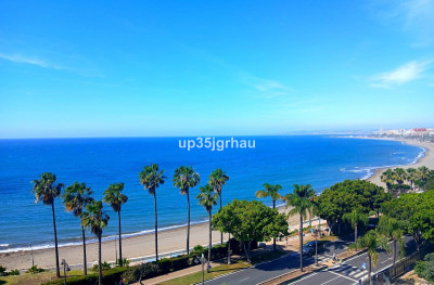 2 Bedroom Middle Floor Apartment in Estepona - Image 1