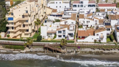 3 Bedroom Townhouse in Estepona - Image 3