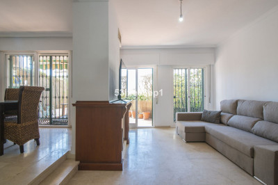 5 Bedroom Semi-Detached House in New Golden Mile - Image 3