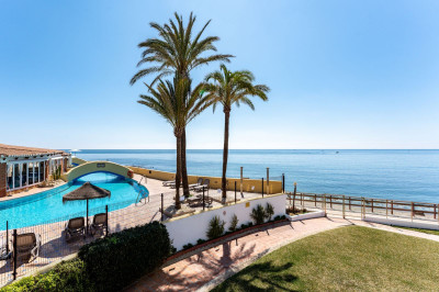 2 Bedroom Townhouse in Calahonda - Image 2