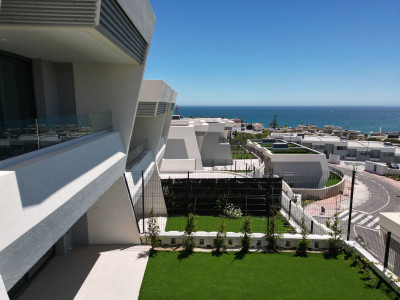 3 Bedroom Semi-Detached House in El Chaparral - Image 5