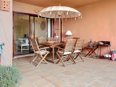 2 Bedroom Ground Floor Apartment in Manilva - Image 1