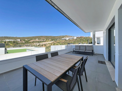 4 Bedroom Townhouse in Manilva - Image 3