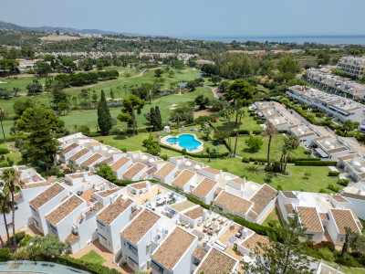 3 Bedroom Penthouse Duplex in Nueva Andalucía - Image 1