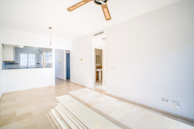 2 Bedroom Penthouse in Torrequebrada - Image 5