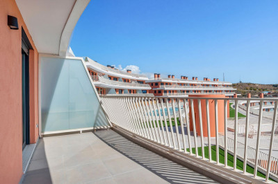 2 Bedroom Middle Floor Apartment in Mijas - Image 1