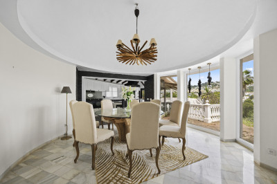 3 Bedroom Detached Villa in Benahavís - Image 5