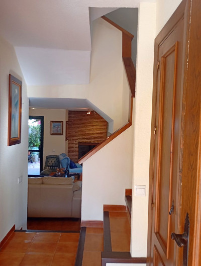 4 Bedroom Semi-Detached House in Casares Playa - Image 5