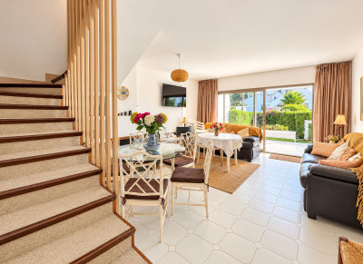 3 Bedroom Townhouse in Marbella - Image 2