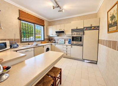 3 Bedroom Townhouse in Marbella - Image 5