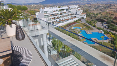 2 Bedroom Middle Floor Apartment in Calanova Golf - Image 3
