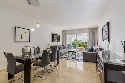 3 Bedroom Ground Floor Apartment in La Quinta - Image 5