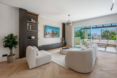 3 Bedroom Penthouse Duplex in Nueva Andalucía - Image 1