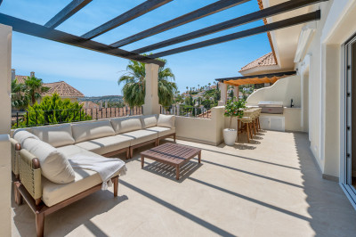 3 Bedroom Penthouse Duplex in Nueva Andalucía - Image 5