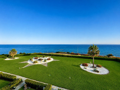 2 Bedroom Middle Floor Apartment in El Chaparral - Image 5